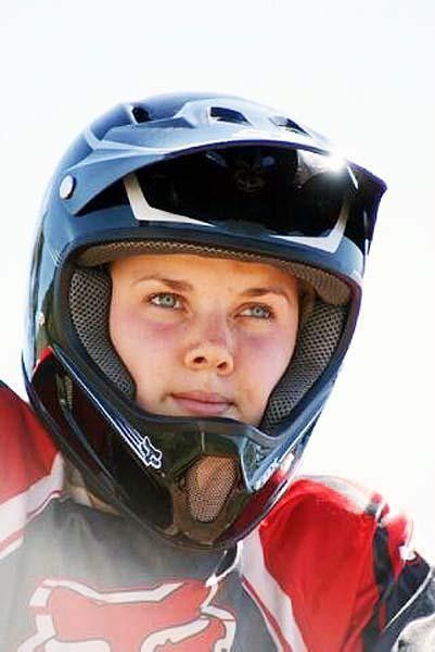 Vicky Phillips on her way to victory