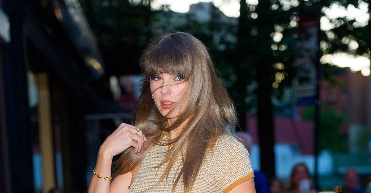 Taylor Swift Just Wore This “Dated” Accessory-Color Trend