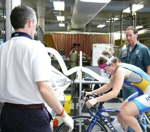 AIS scientist Dr Dave Martin (back to camera)