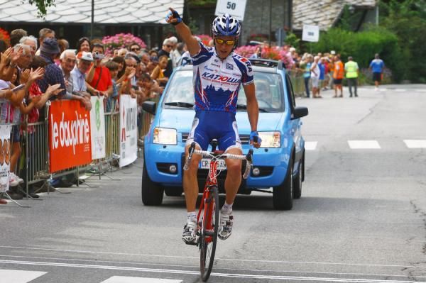 Novikov takes the win