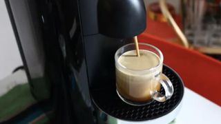 Geschenkideen zum Muttertag: nespresso vertuo plus