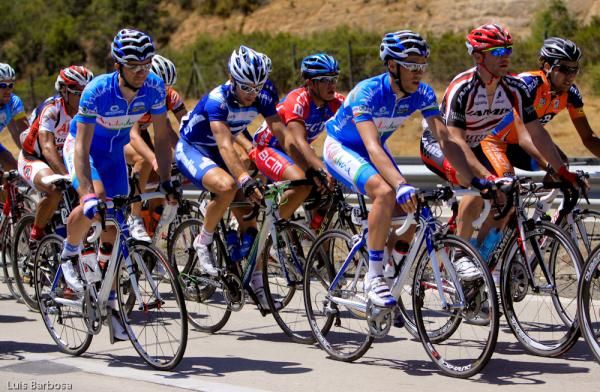 Eloy Teruel in the bunch