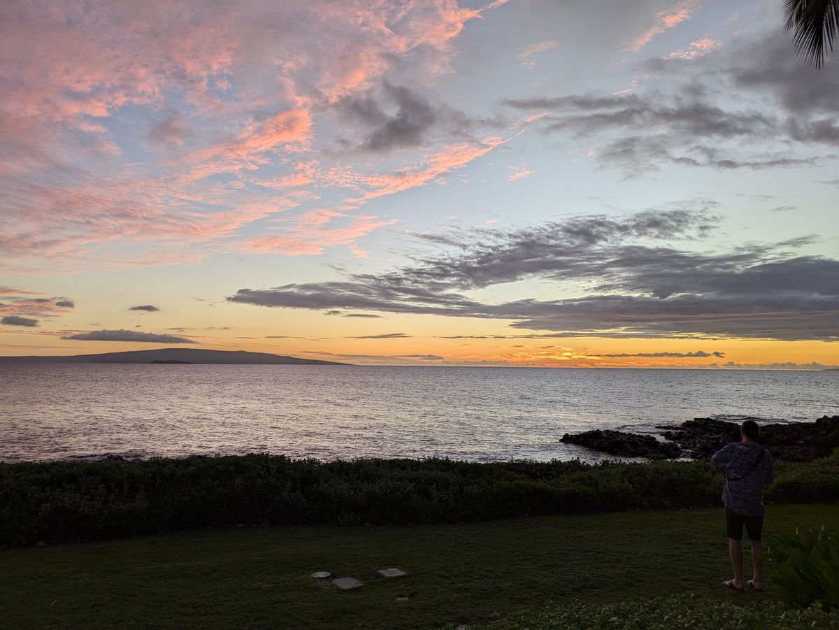 hawaiian sunset shot by Pixel 8a