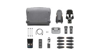 All the elements that come with the DJI Mavic 3 drone Fly More bundle