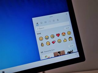 Windows 10X Emoji Panel