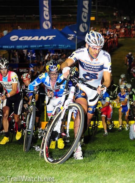 Christian Heule (Champion System LBS) chasing Trebon.