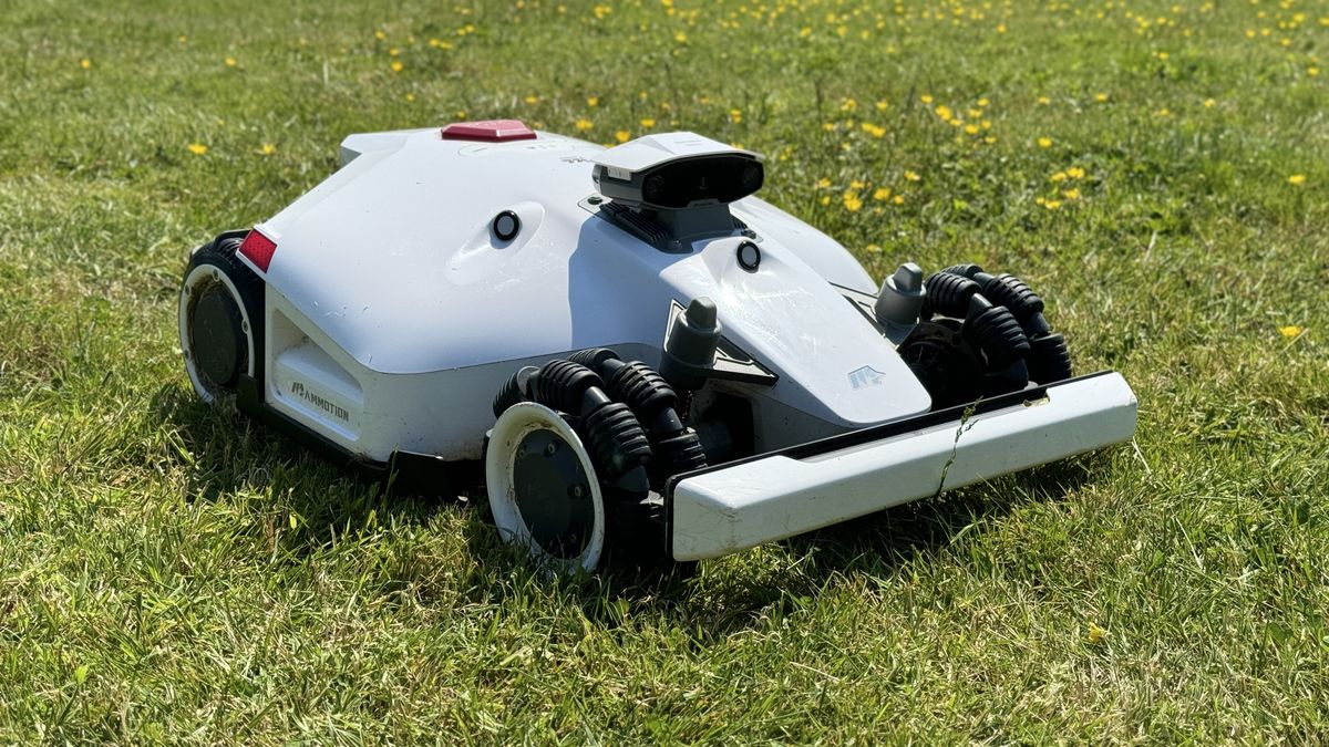 Mammotion Luba 2 AWD 5000 review a techheavy robot lawn mower for large yards Top Ten Reviews