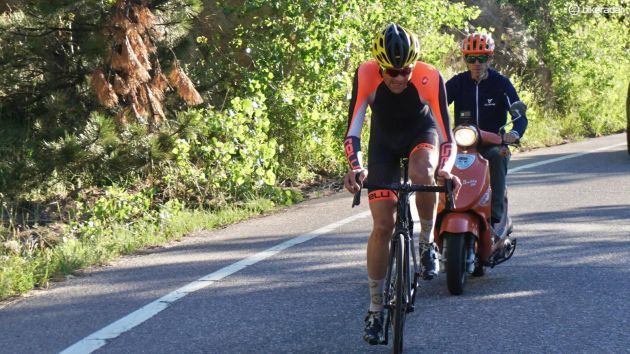 Phil Gaimon averaged 440w on a recent KOM attempt on Flagstaff in Colorado, with his coach Frank Overton on the scooter behind