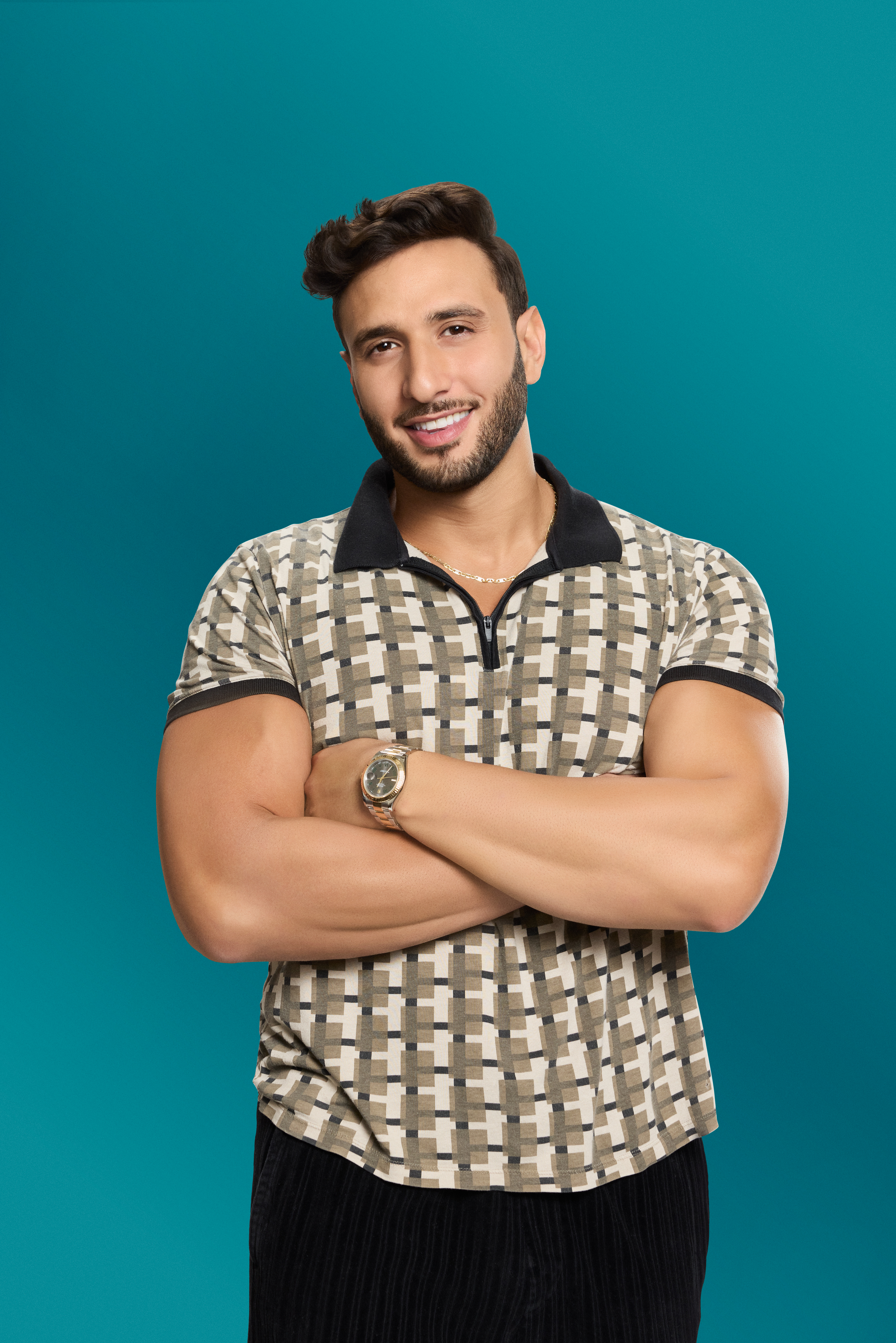 Chris Dahlan in Age of Attraction Season 1.