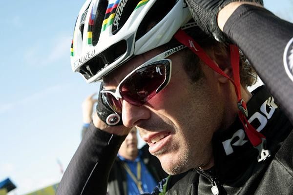 Mario Cipollini, 40, adjusts to racing after nearly three years of retirement; he has in sight Milano-Sanremo.