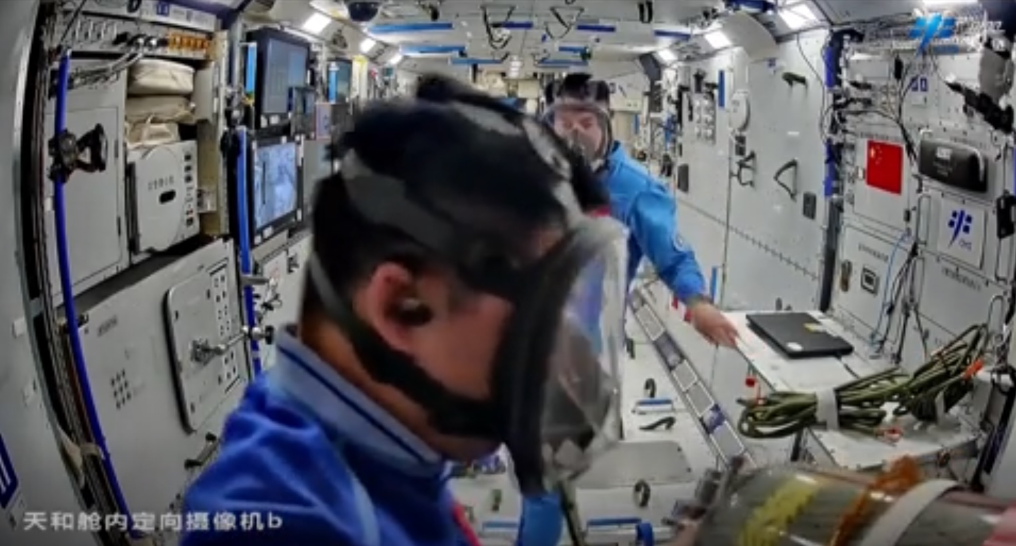 Chinese astronauts simulate a debris-strike emergency on the Tiangong space station (video) Space