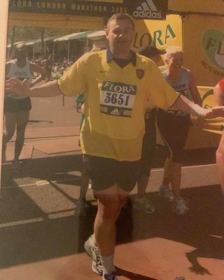 London Marathon record breaking entries: Gary Head finishing the London Marathon in 2005