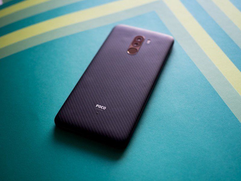 POCO F1 review 2020