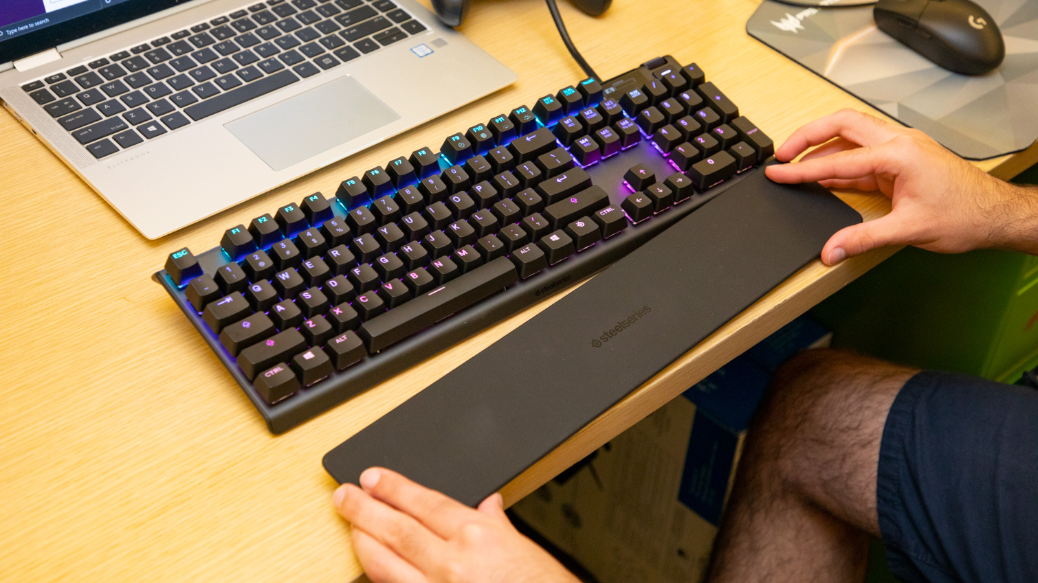 SteelSeries Apex Pro Mechanical Gaming Keyboard Review: Truly Personal ...