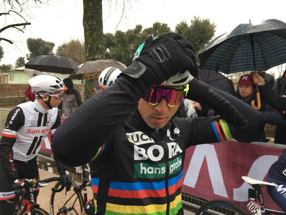 Peter Sagan stayed wrapped up before the start