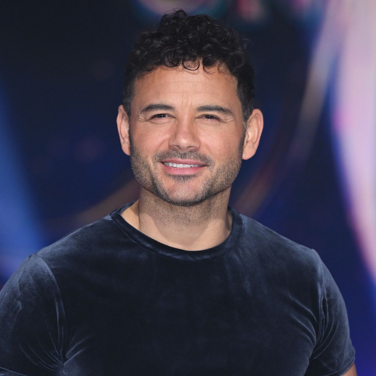 นักวิ่งบันไดเหนือกาลเวลาของ Ryan Thomas ของ Corrie สร้าง 'รูปลักษณ์ที่โดดเด่น' ในโถงทางเดินได้ทันทีผู้เชี่ยวชาญกล่าว