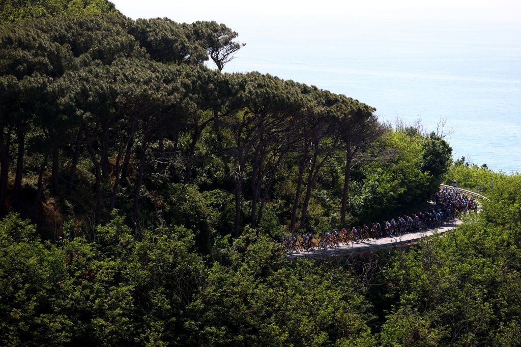 MESSINA ITALY MAY 11 A general view of the peloton passing through Granatari landscape during the 105th Giro dItalia 2022 Stage 5 a 174km stage from Catania to Messina Giro WorldTour on May 11 2022 in Messina Italy Photo by Michael SteeleGetty Images