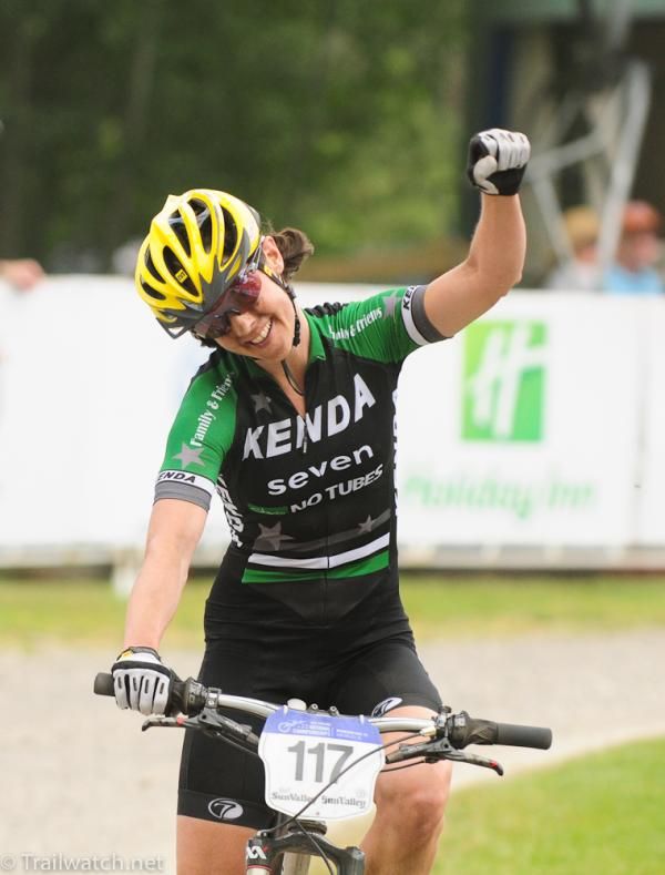 Georgia Gould (Luna Pro Team) leading late in the race