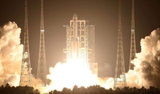China's massive heavy-lift Long March 5 rocket returns to flight in a dazzling nighttime launch from the Wenchang Space Launch Center on Hainan Island.