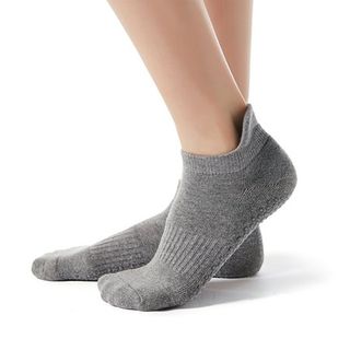 Zando Women's Non Slip Socks Grip Socks for Women Pilates Towless Grippy Yoga Socks 3 Pairs