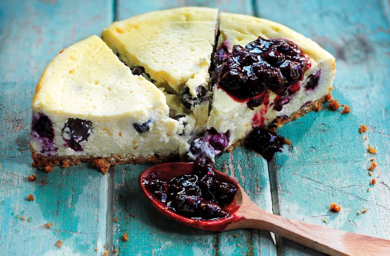 Baked blueberry cheesecake Recipes | GoodtoKnow