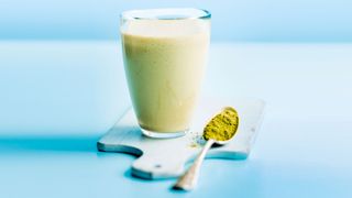 Matcha green tea, an essential part of the flat tummy diet plan