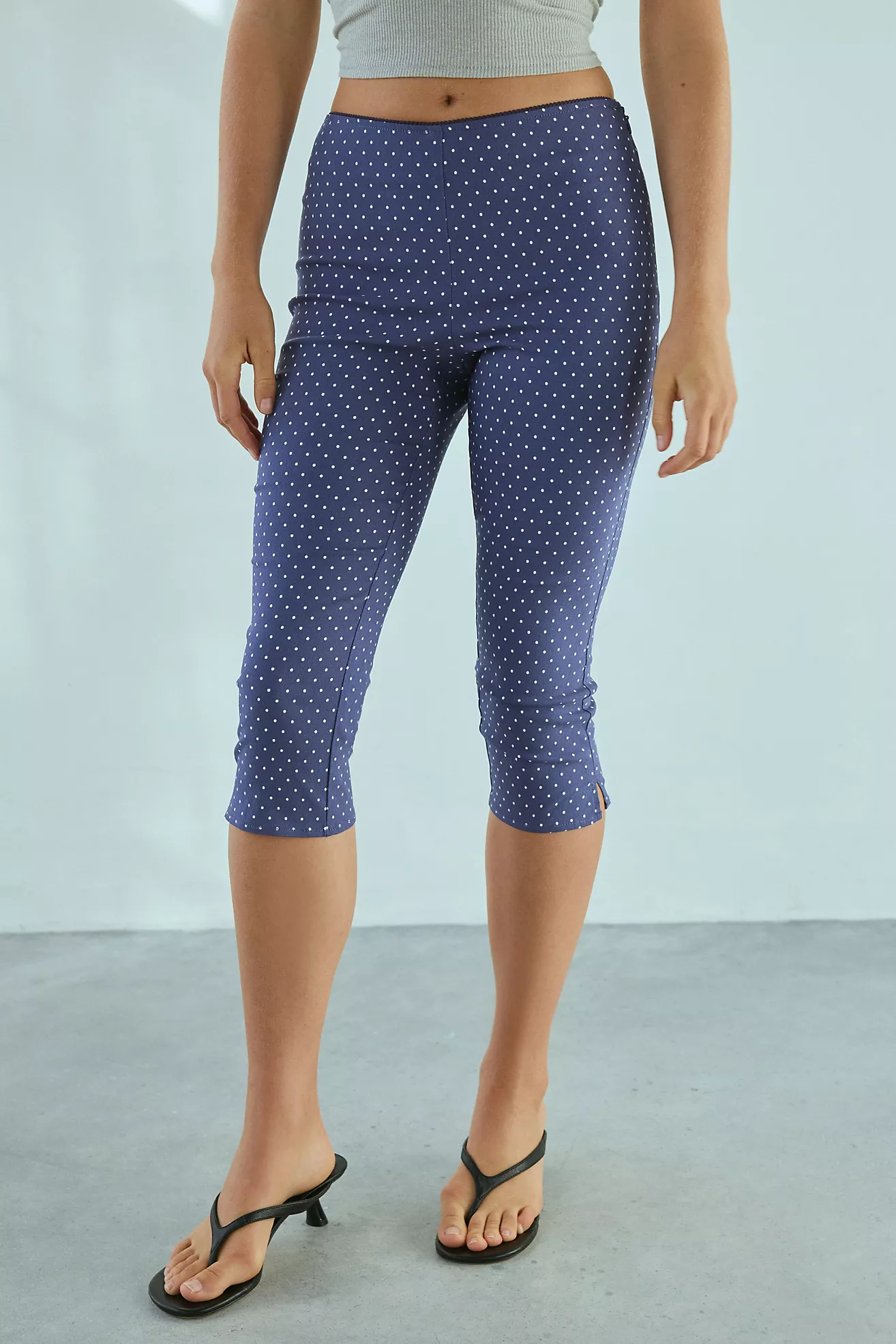 Kimchi Blue Ellie High Rise Stretch Capri Pant