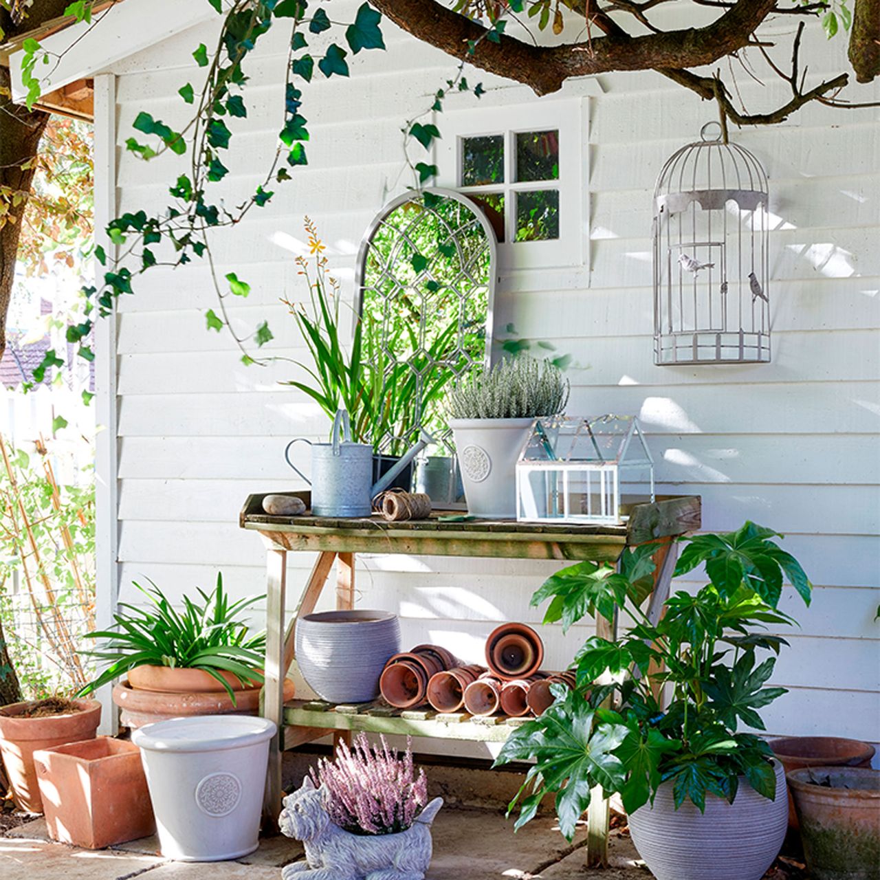 Outdoor wall decor ideas – 15 ways to brighten up garden walls and ...