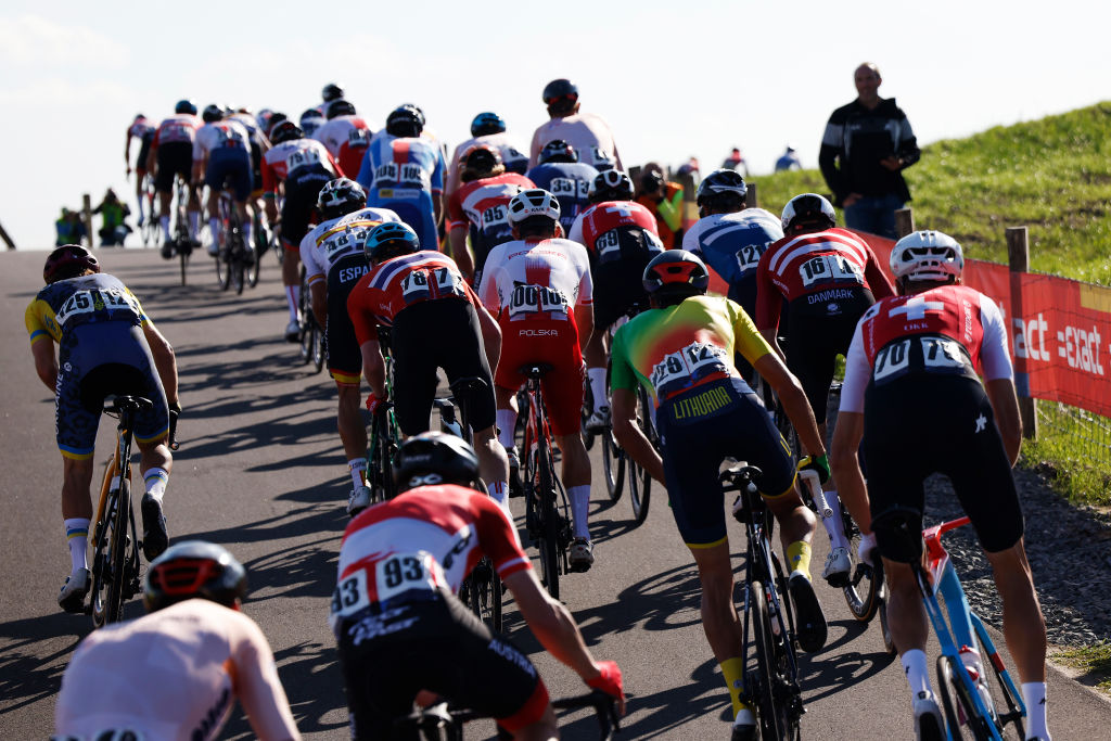 COL DU VAM NETHERLANDS SEPTEMBER 24 A general view of the peloton competing during the 29th UEC Road Cycling European Championships 2023 Elite Mens Road Race a 1998km one day race from Assen to Col du VAM UCIWT on September 24 2023 in Col du VAM Netherlands Photo by Bas CzerwinskiGetty Images