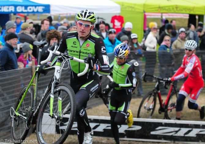 Ryan Trebon (Cannondale) running the barriers with teammate Tim Johnson