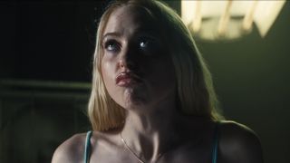 Faye swallowing drugs in Euphoria Season 3 Episode 1