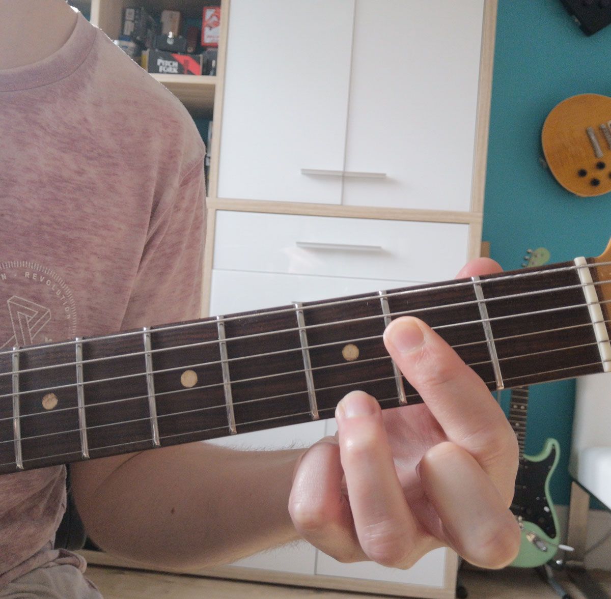 How to play an A chord on guitar: A major variations