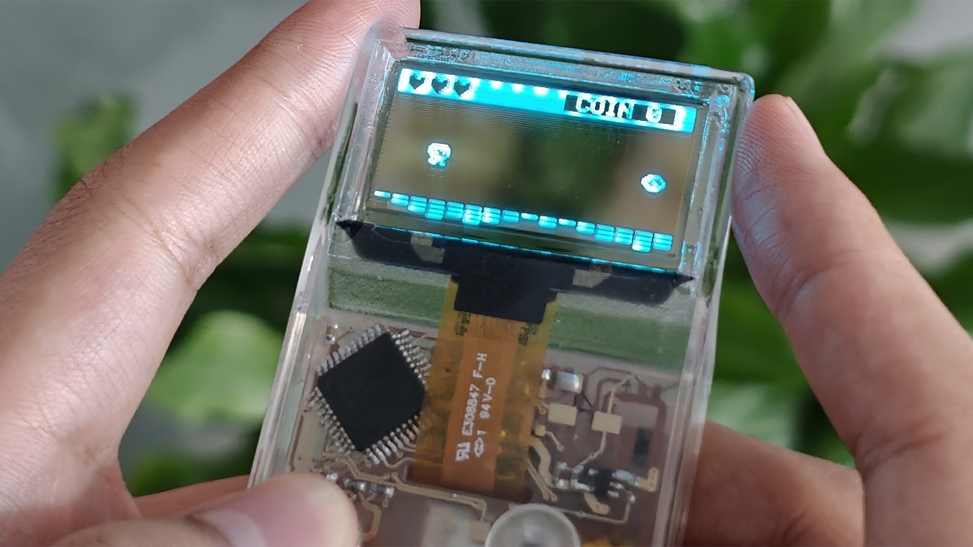 Arduview transparent handheld game console
