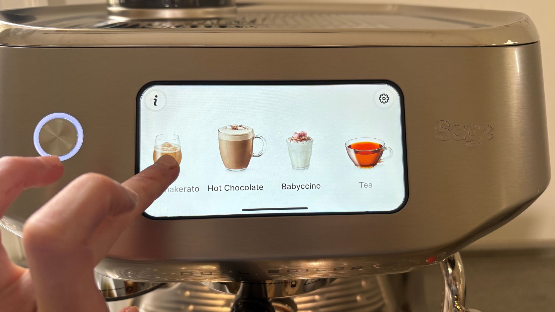 Testing the Sage Oracle Touch Coffee Machine