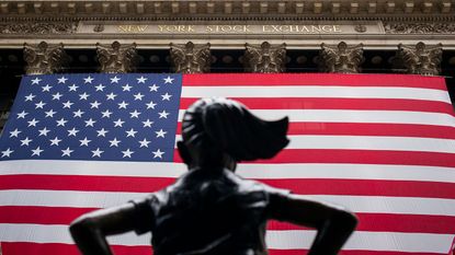 Fearless Girl statue outside the New York Stock Exchange © Robert Nickelsberg/Getty Images