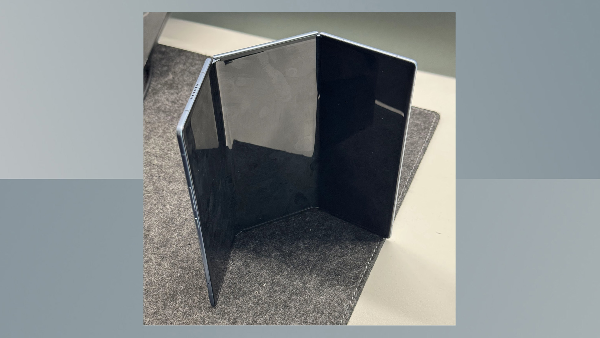Tecno G Fold Concept