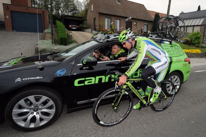 Peter Sagan (Cannondale) drops back to the team car