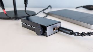 Astell and Kern HB1