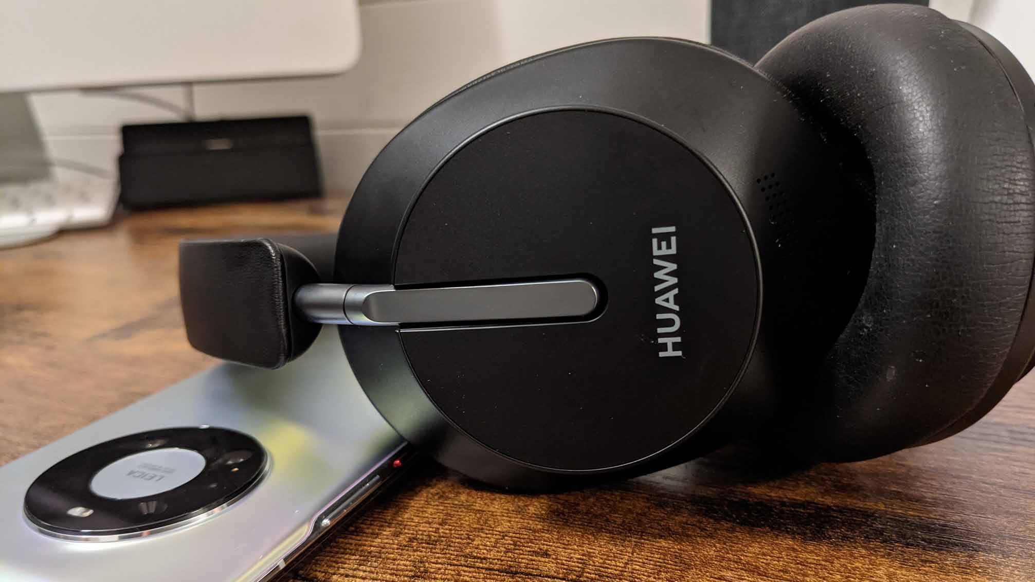 Huawei FreeBuds Studio review: meet your new best Bud