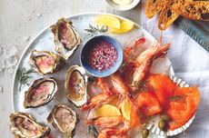 Christmas food and wine