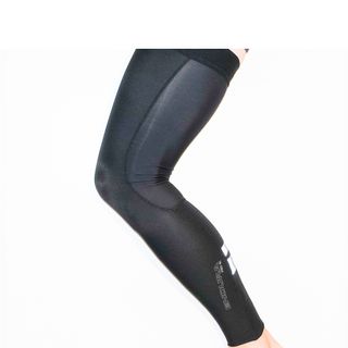 Endura Pro SL leg warmers being worn against a white background