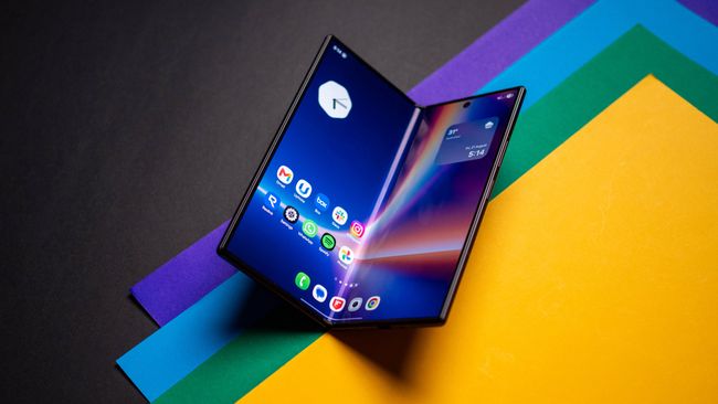 Я пользовался Samsung Galaxy Z Fold 8 Ultra, и он делает ровно столько, чтобы называться обновлением