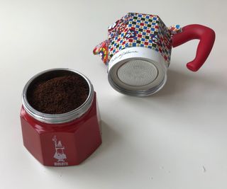 D&G moka pot with ground coffee