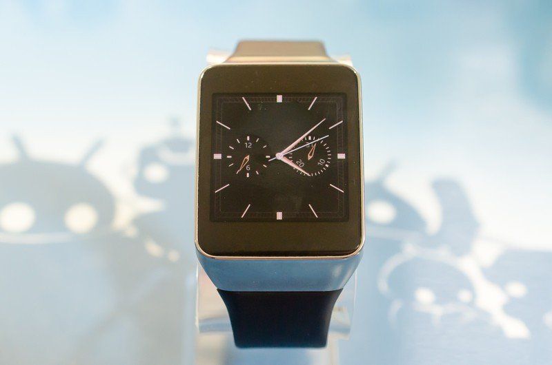 The Dark Analog watch face has sub dials and a sporty look.