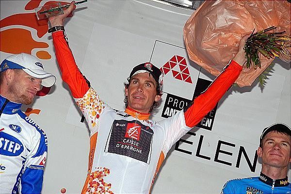 Jos&eacute; Iv&aacute;n Gutierrez Palacios (Caisse d'Epargne) celebrates his overall win.