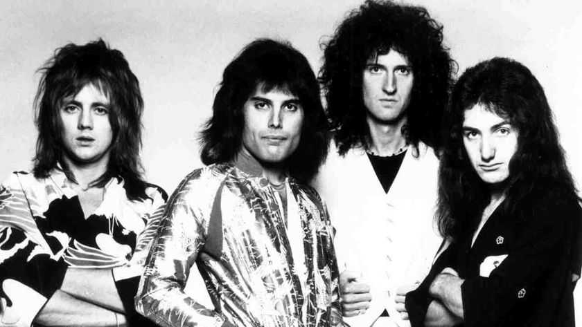 Queen posing for a photograph in 1975