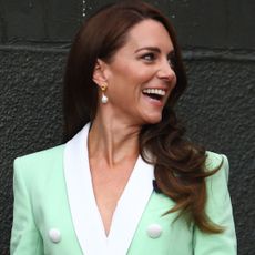 Kate Middleton at tennis tournament Wimbledon in a mint green blazer 