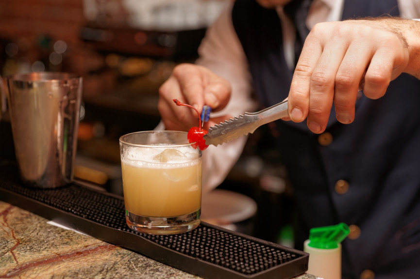 these-are-the-most-popular-cocktails-of-the-last-12-months-5-1556651035-gjTE-column-width-inline