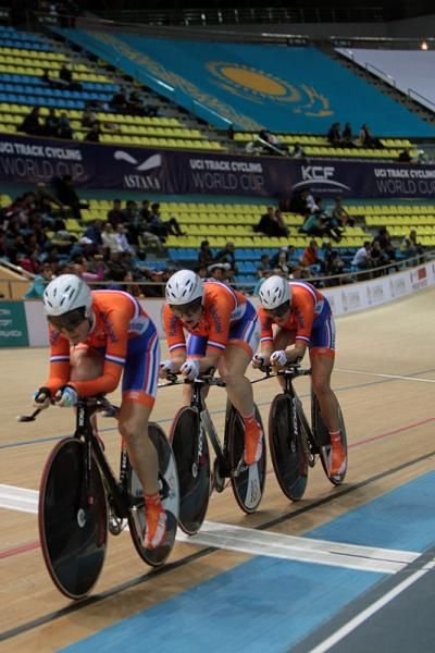 The Netherlands ride to gold in the women's team pursuit.