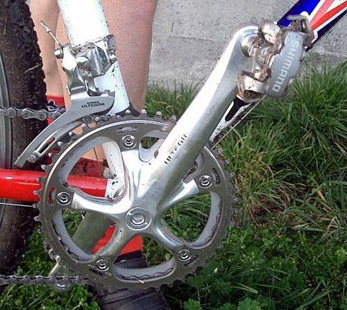 Like Ann, Dale runs an Ultegra crankset with Ultegra front derailleur.